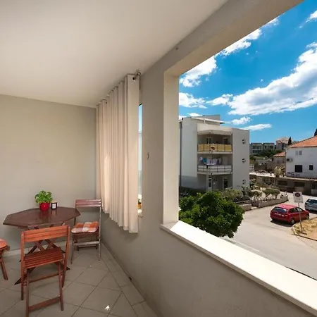 Sunny Lapad Apartment *